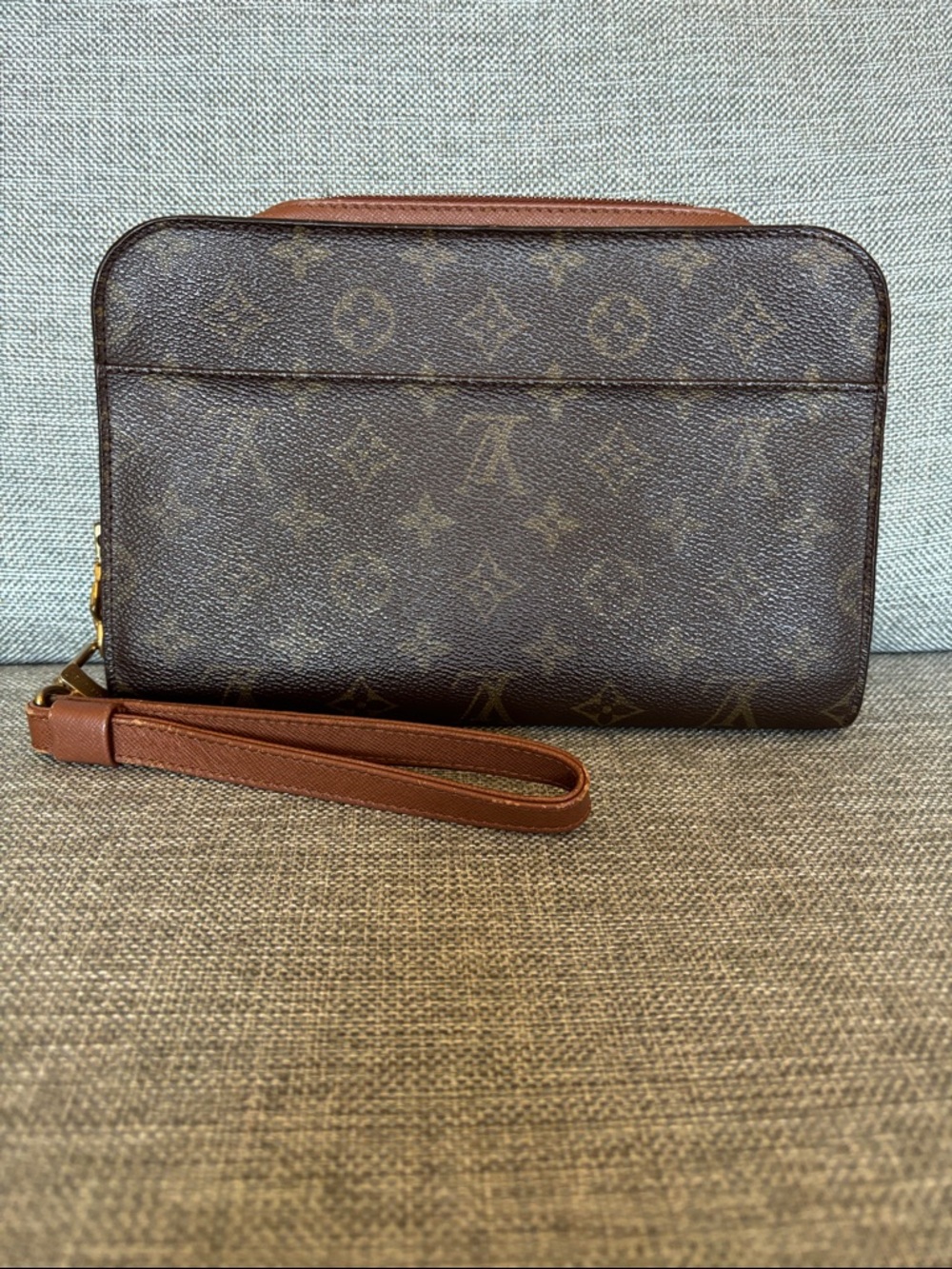 LOUIS VUITTON
Monogram Pochette Orsay